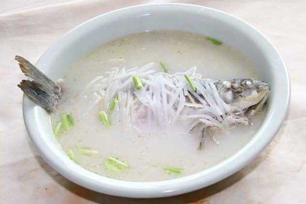 蓮子鯽魚湯