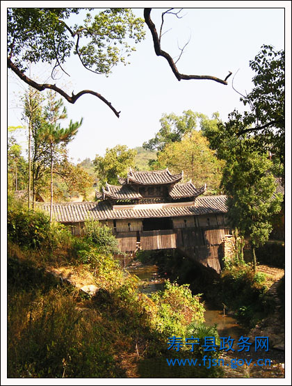 升仙橋----位於仙峰村水尾大樟樹旁