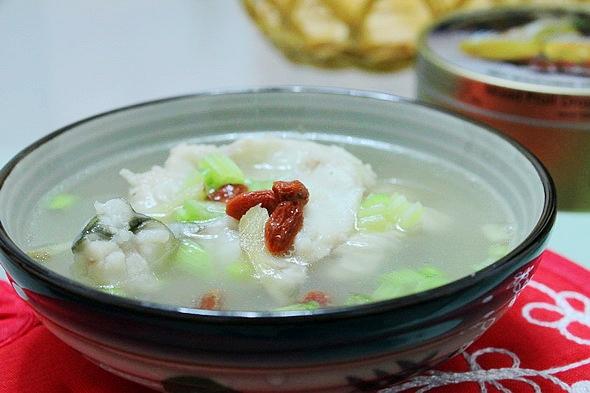 清燉草魚湯