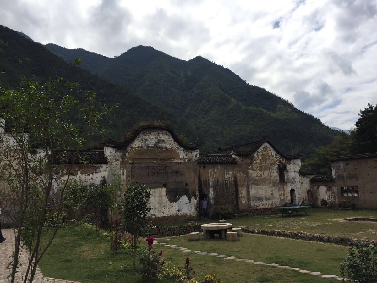 獨山村(安徽省巢湖市夏閣鎮獨山村)