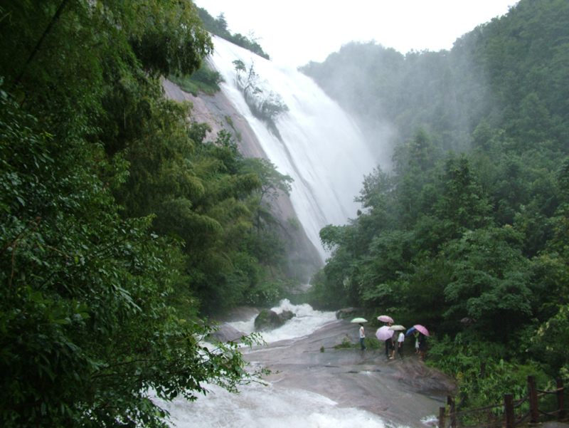 南山瀑布