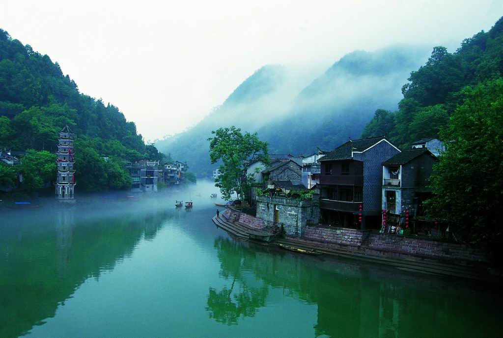 鳳凰沱江