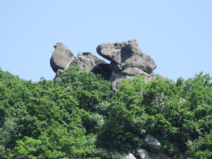 五嶽寨 鴛鴦石