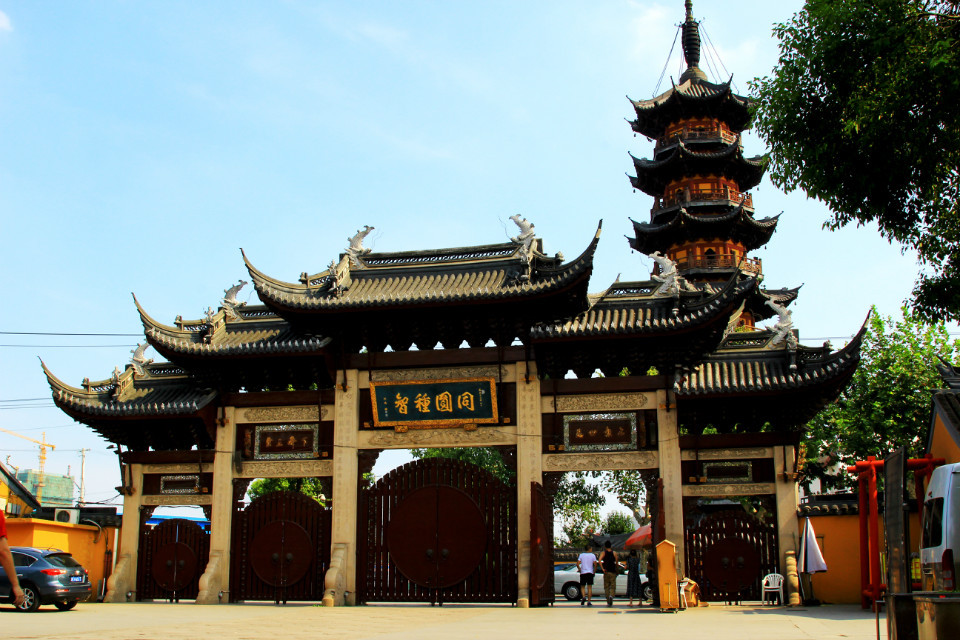 龍華寺(廣東新興龍華寺)