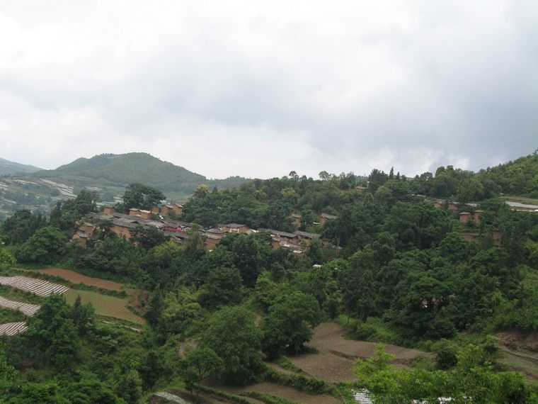 大火地村(雲南省昭通巧家縣老店鎮大火地村)