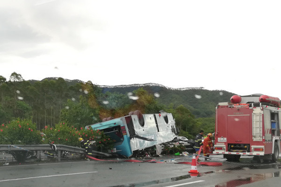 9·26巴基斯坦客車翻車事故