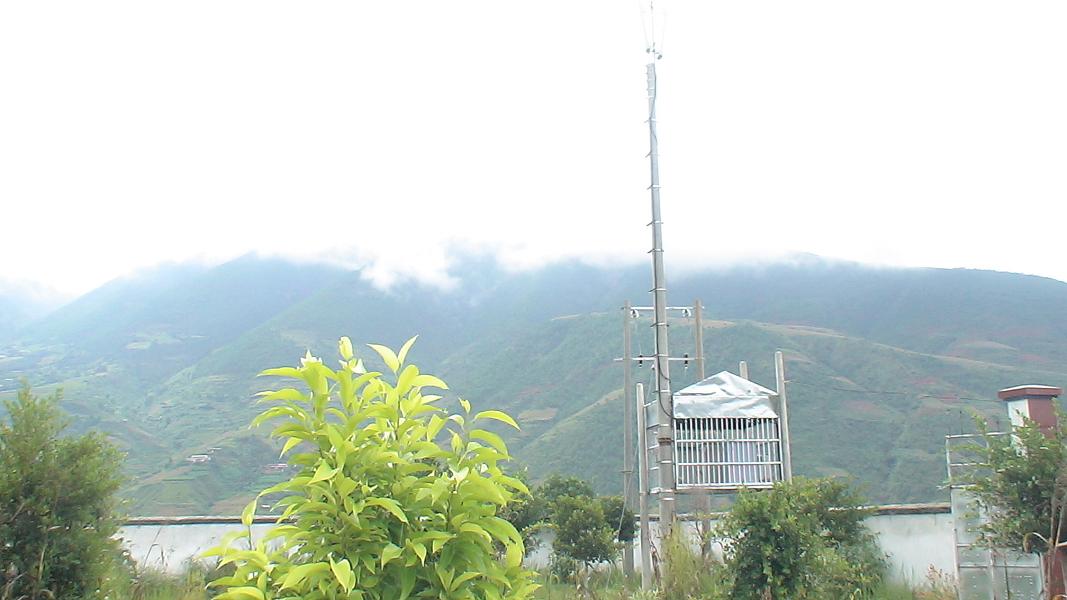 香草坪上村