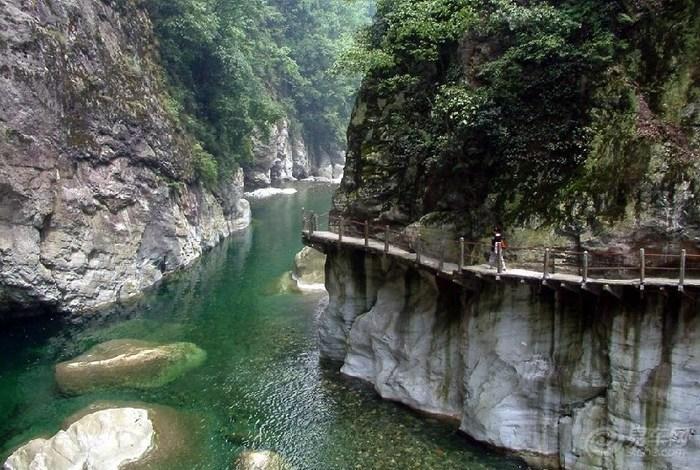 龍門河(廣東省陽春縣同名河流)