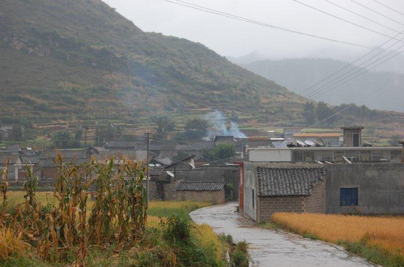 獅子山村(雲南省曲靖市富源縣富村鎮獅子山村)