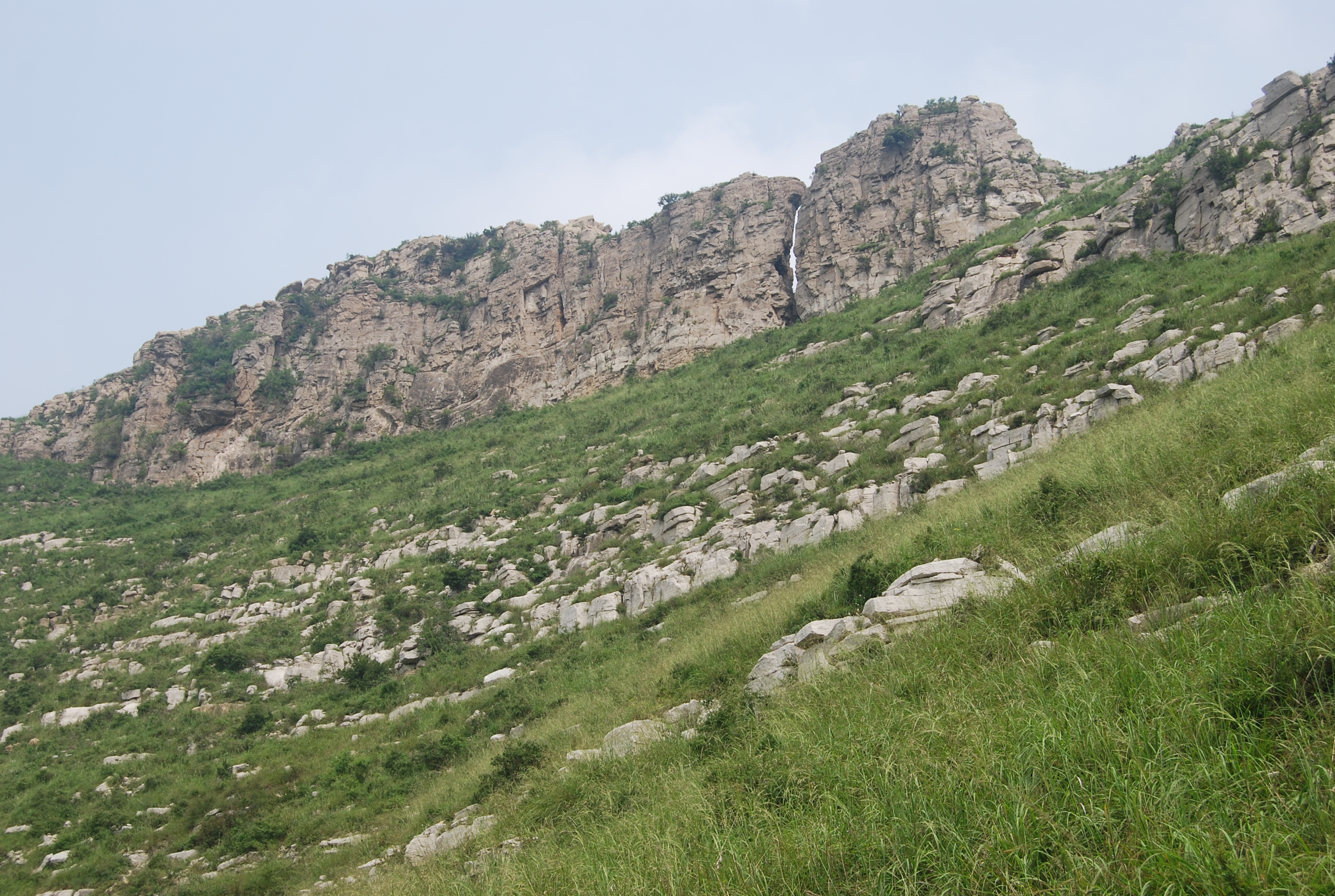 劈山“劈峰”近景