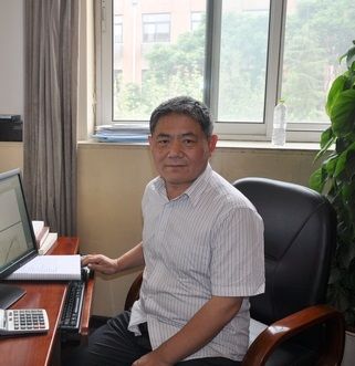 劉福平(北京印刷學院教授)