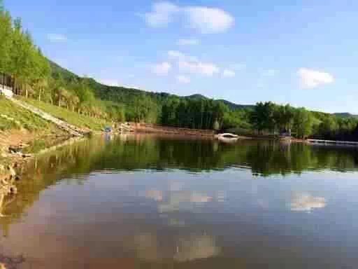 吉林市永吉縣口前鎮黑屯水庫生態旅遊度假村