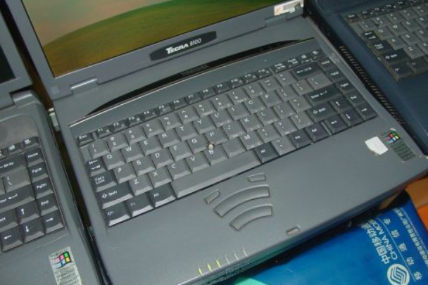 東芝Tecra 8100 8100D