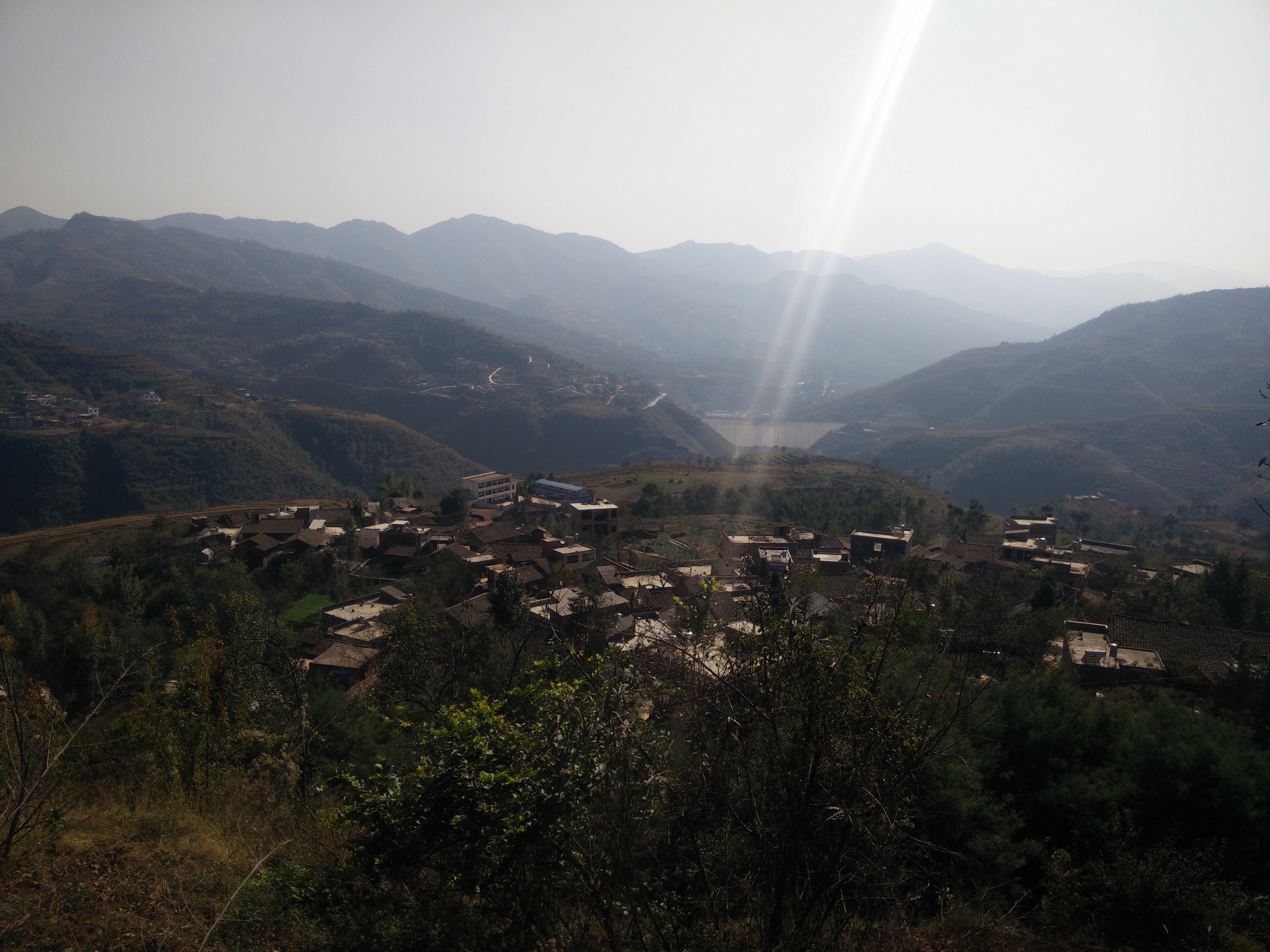 梨園村(雲南魯甸縣小寨鄉下轄村)