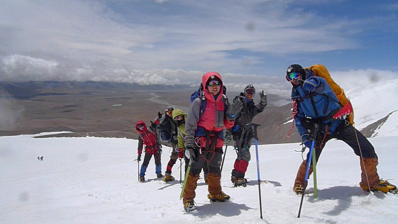 登山隊登頂玉珠峰過程
