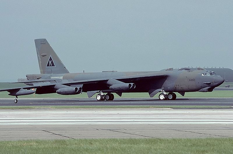 B-52轟炸機(B-52同溫層堡壘轟炸機)