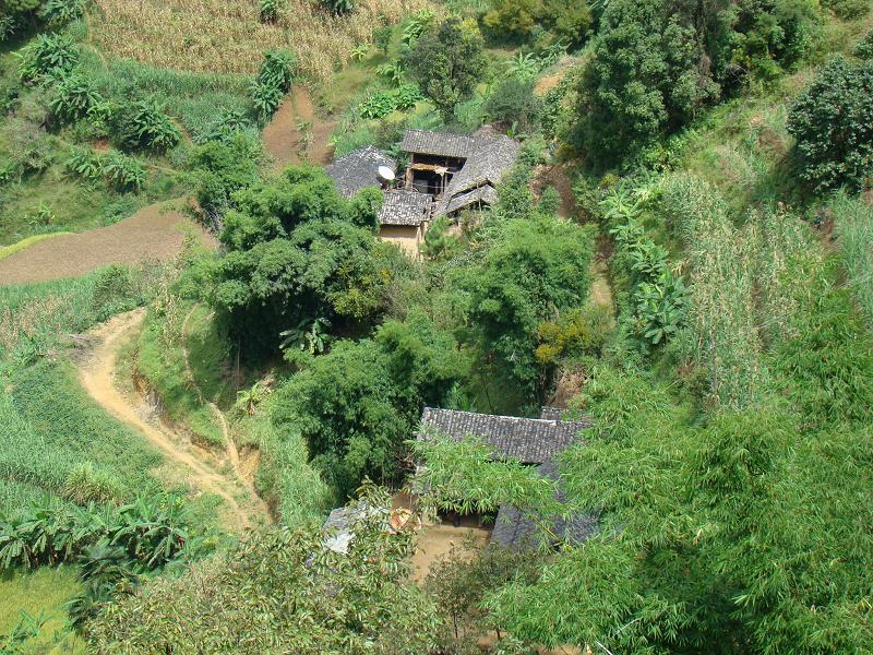 里乾山村