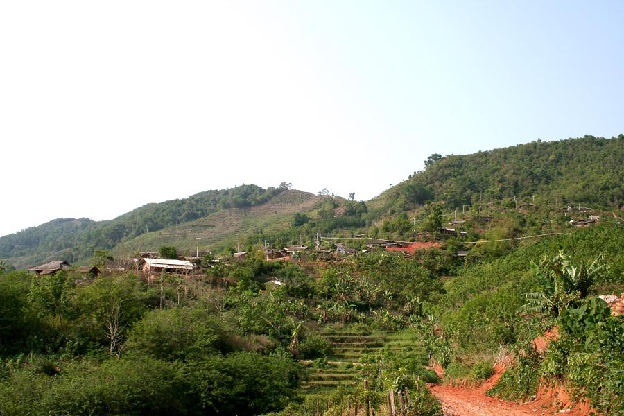 南貢山村-村貌