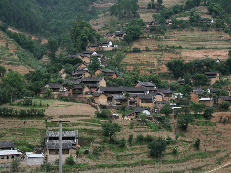 箐頭自然村(雲南省臨滄雲縣涌寶鎮糯灑村委會箐頭自然村)