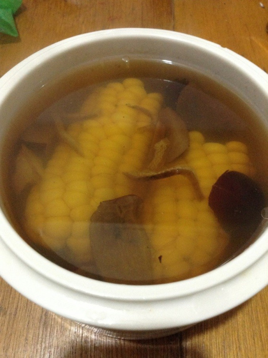 玉米瘦肉燉湯