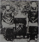 1916春鄧春蘭(左)結婚照蔡曉舟（右）