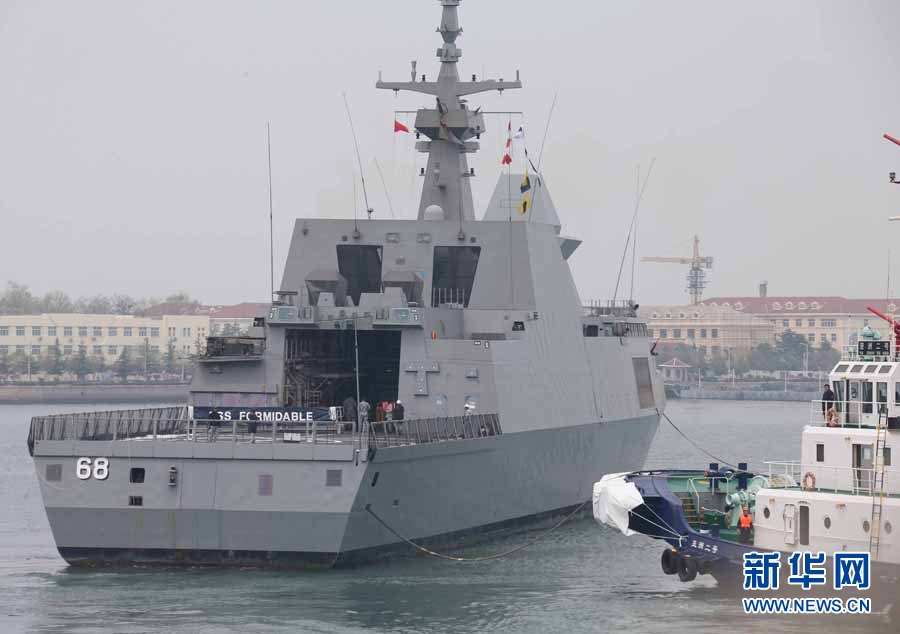 威武級護衛艦後視圖