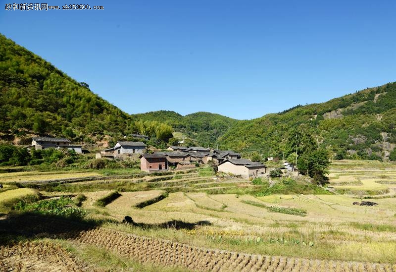 地坪村(湖北省黃岡市羅田縣河鋪鎮地坪村)