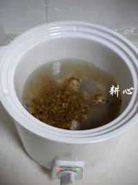 田七霍斛燉雞湯