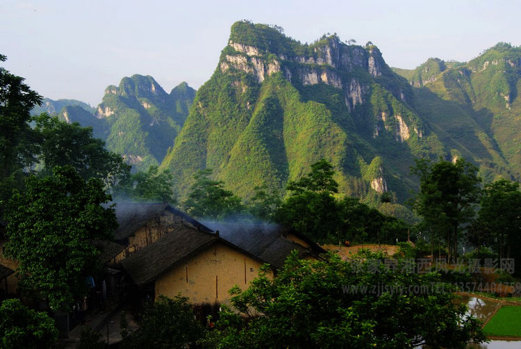 大龍洞村