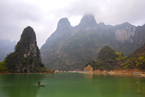 浩坤湖