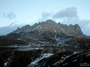 泡罕里山