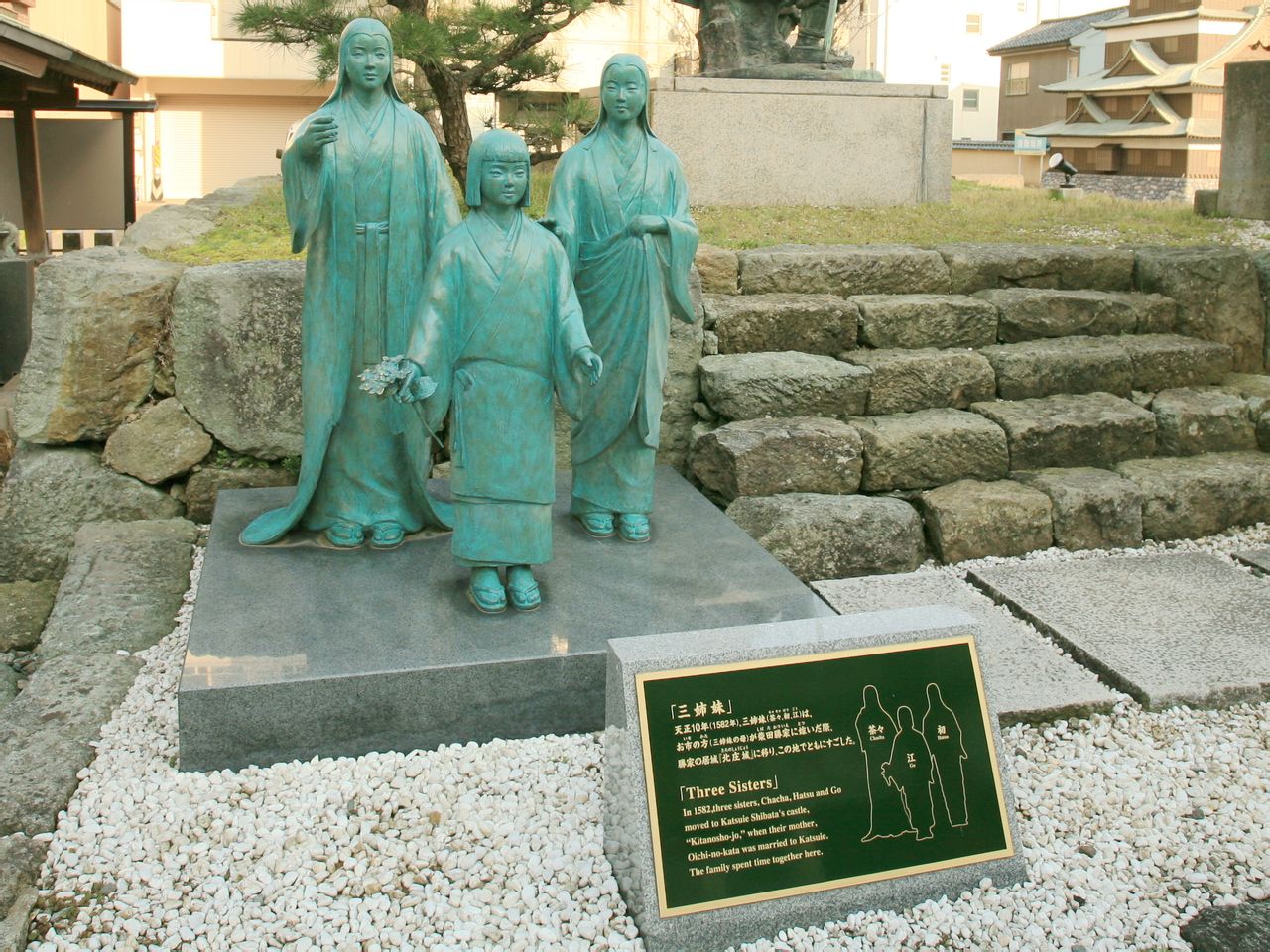 日本福井縣柴田公園裡的淺井三姐妹像