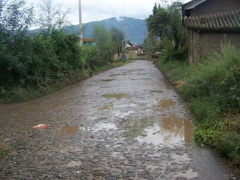 梁官村(雲南永勝縣三川鎮下轄村)