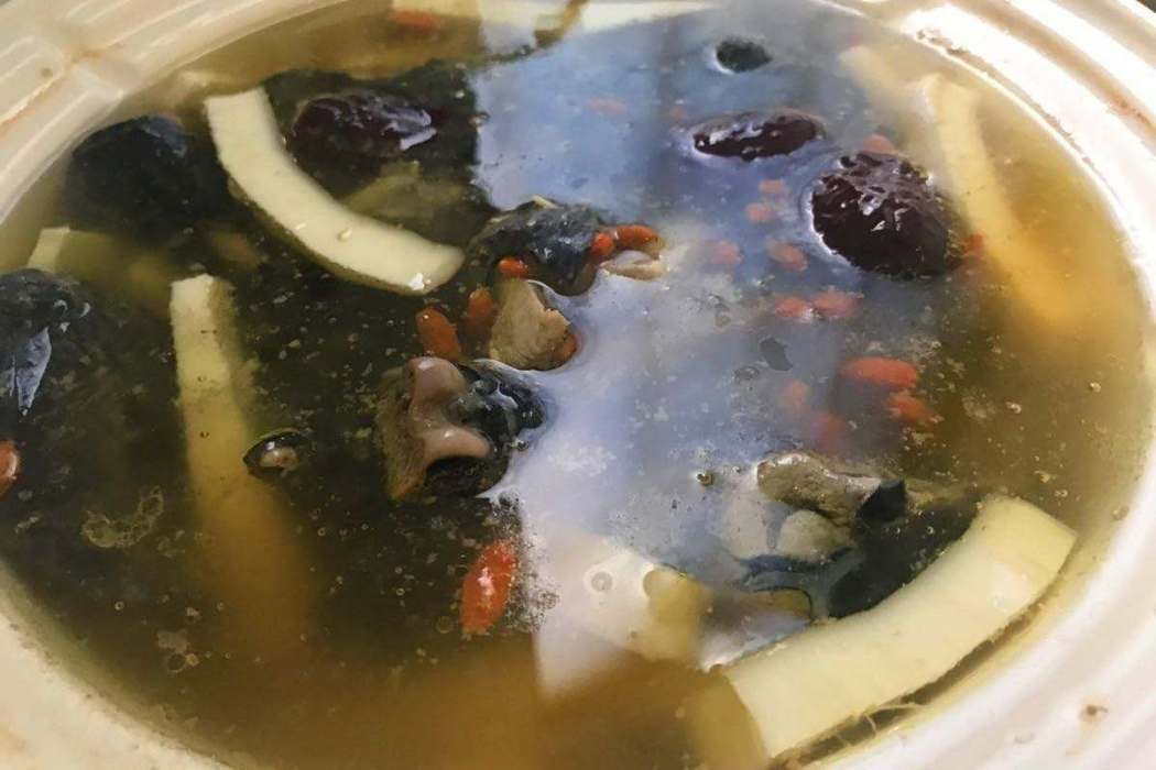 栗子竹絲雞湯