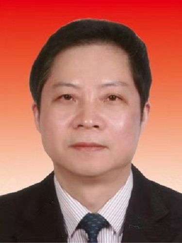 洪平(福建省生態環境廳黨組成員、副廳長)