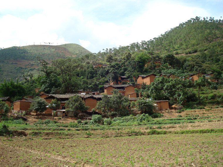 落塘田村