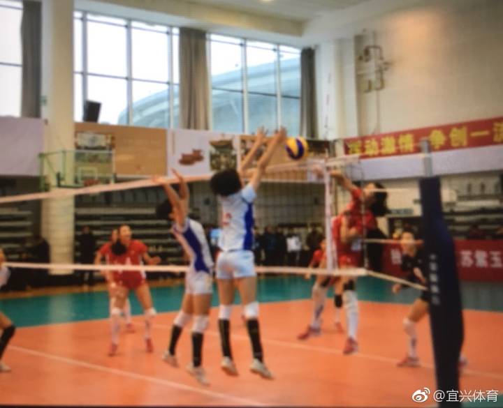 決賽，江蘇南京三中對天津青年女排 2
