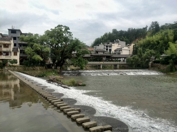 張涵杖子村