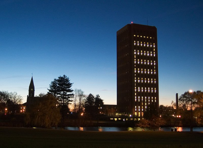 麻省大學圖書館