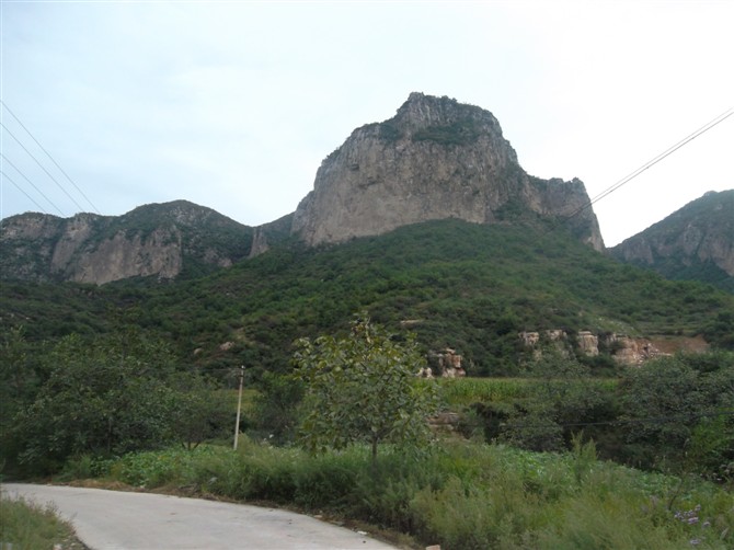 東峪村(山東省濟南市萊蕪區雪野鎮下轄村)