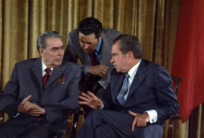 勃列日涅夫（左）與美國總統尼克森（右）