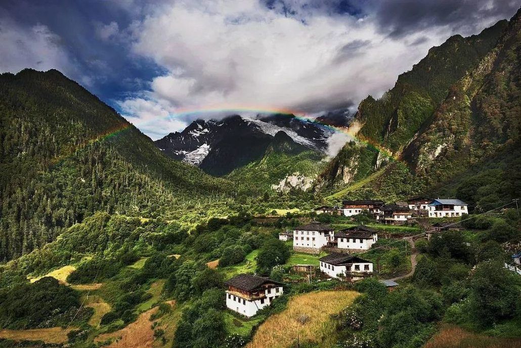 雪山自然村