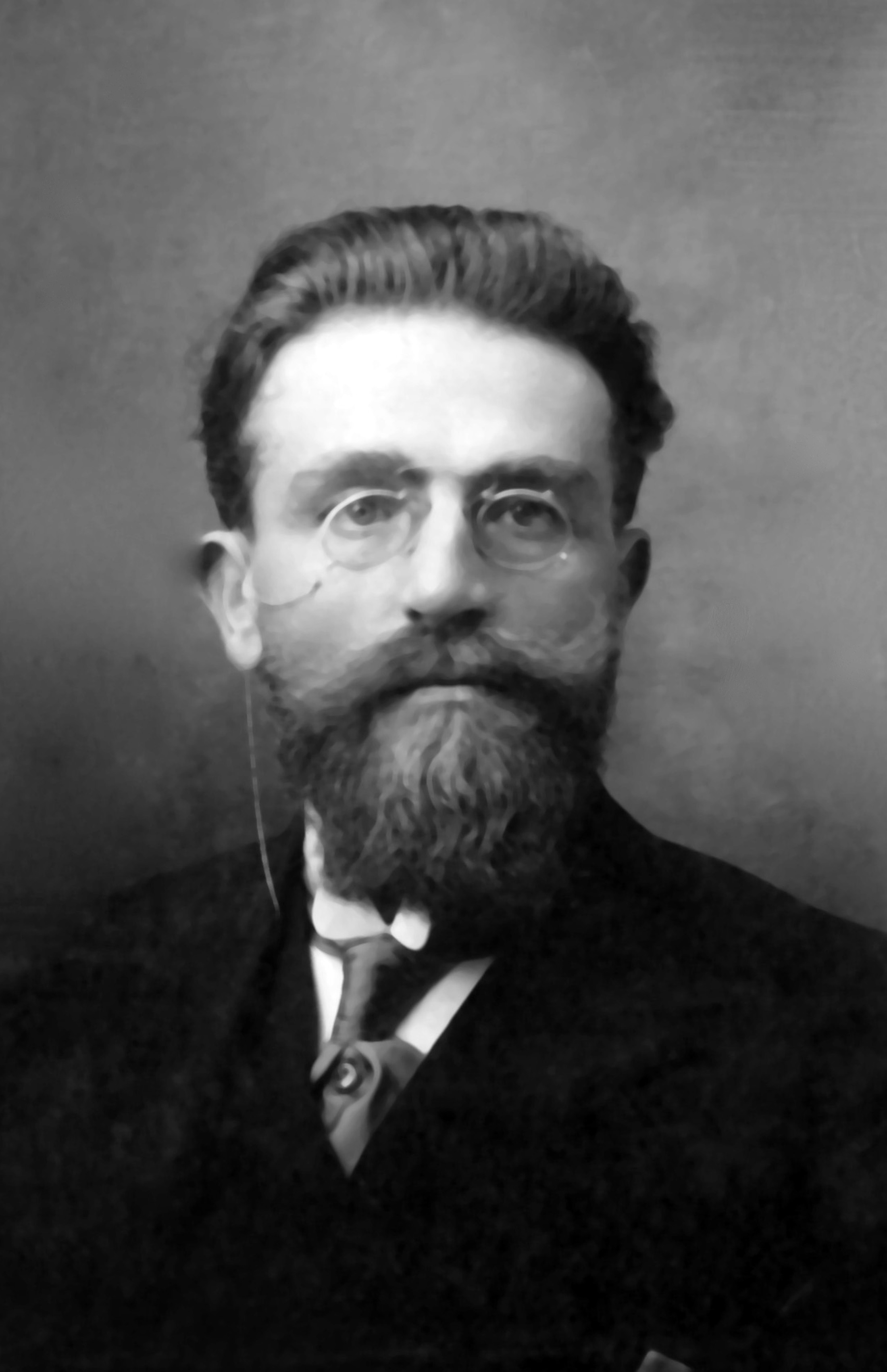 何塞·古鐵雷斯·格拉（1910年）