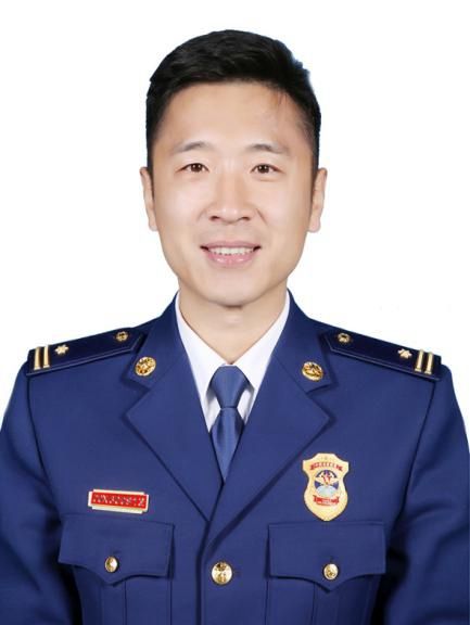 李佳徽(現任應急管理部消防救援局南京訓練總隊訓練六大隊大隊長、三級指揮長消防救援銜)