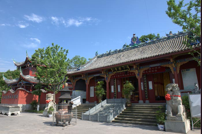 下岩寺(重慶市雲陽縣下岩寺)