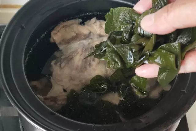 昆布雞腿湯