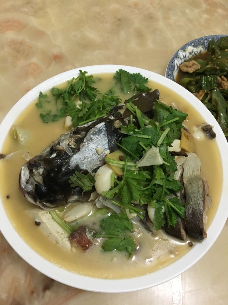 胖頭魚燉豆腐