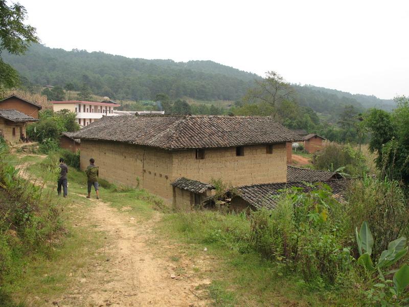 紅岩子村進村道路