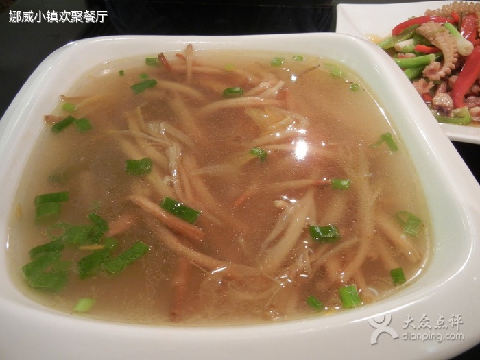 黃花菜肉絲湯