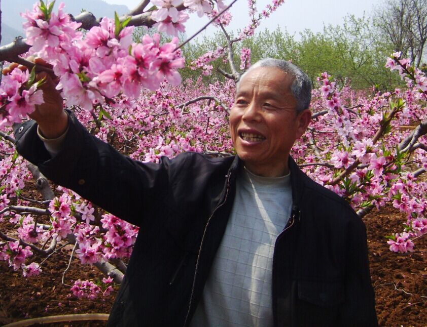 王朝學(山東臨沭縣傳統柳編非物質文化遺產傳承人)